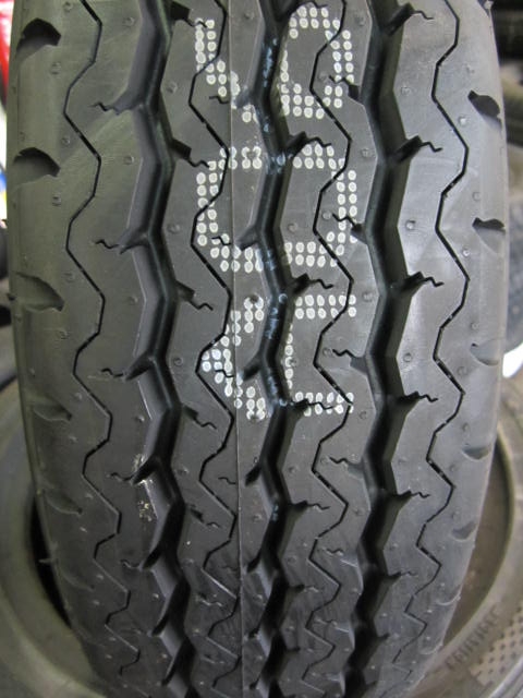 Maxxis-UE-168-165/80-R13-94R-C